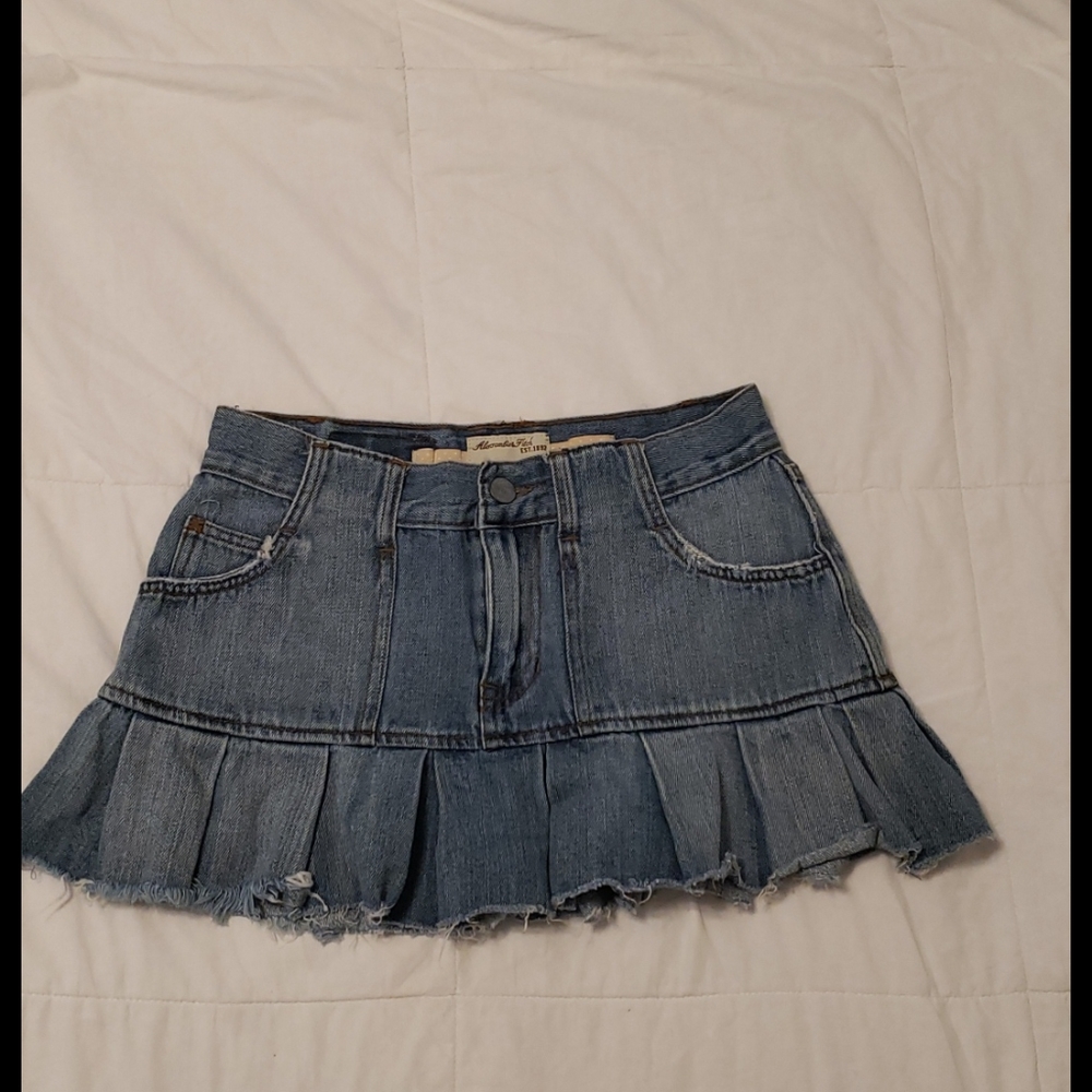 Abercrombie & Fitch Denim Pleated Skirt